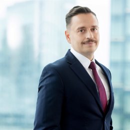 美联储关注通胀指标上升，消费支出几近停滞