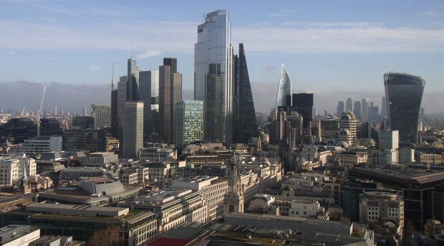 外卖吃完发现全是蛆,恶心呕吐一整夜!判了:赔1000元