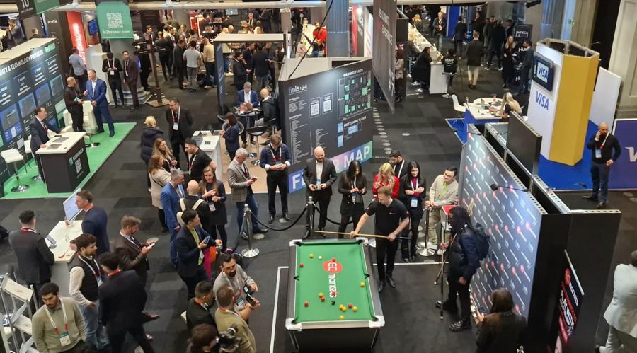 美股动态 | 小马智行(PONY.US)上涨超6% 瑞银首次给予“买入”评级