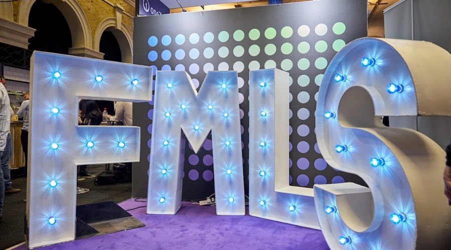 新股消息 | 二手手机回收服务提供商闪回科技三次递表港交所 上半年亏损2463.3万元